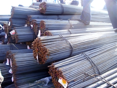 地轧材冒充西林螺纹钢 千余吨涉假产品被查扣